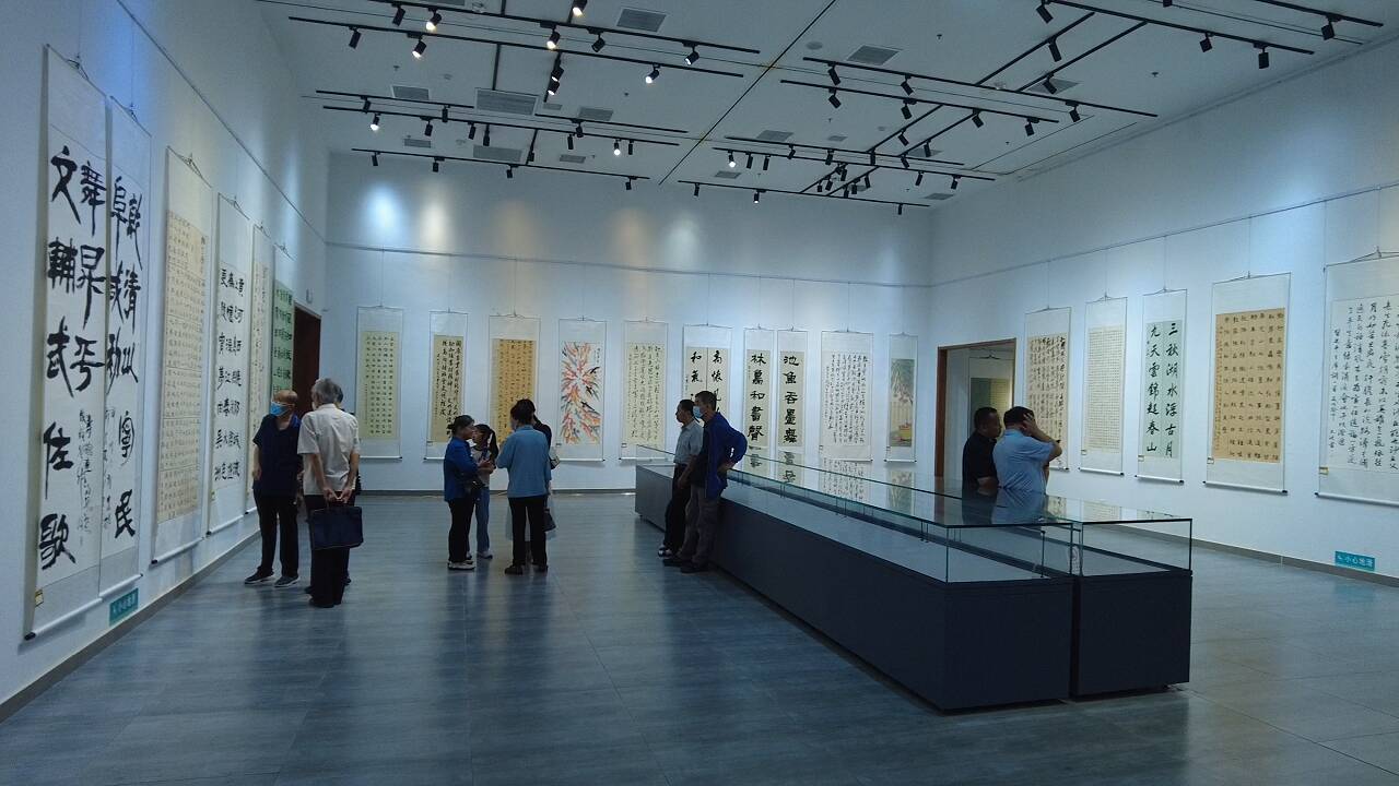 “奋进新时代 建设新农村” 东营市书画作品展开幕