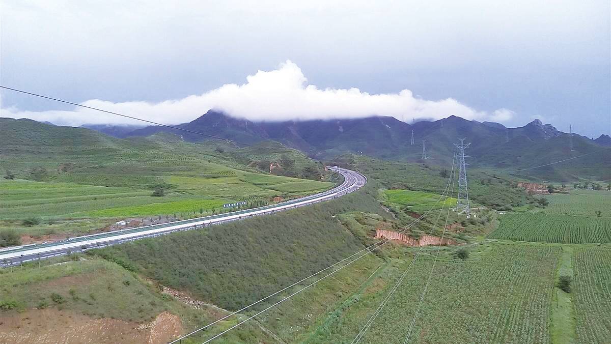 专精特新看中国｜海拔5363米的高原 有了智能电路巡检的“AI战队”