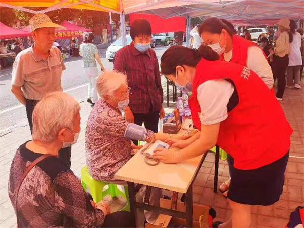 东营联通：志愿服务让老人乐享智慧生活