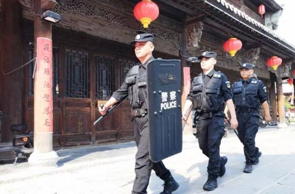 青州市公安局特巡警大队落实应急响应机制 守护市民和游客欢度假期