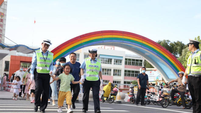 事關學生安全！濱州交警校園護衛隊最新倡議