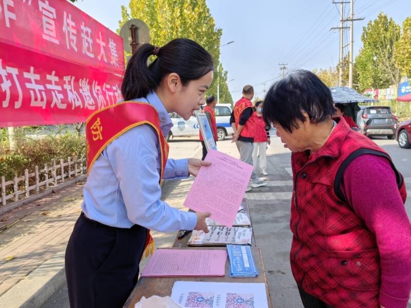 濱城：梁才派出所深入集市推廣“云戶籍”
