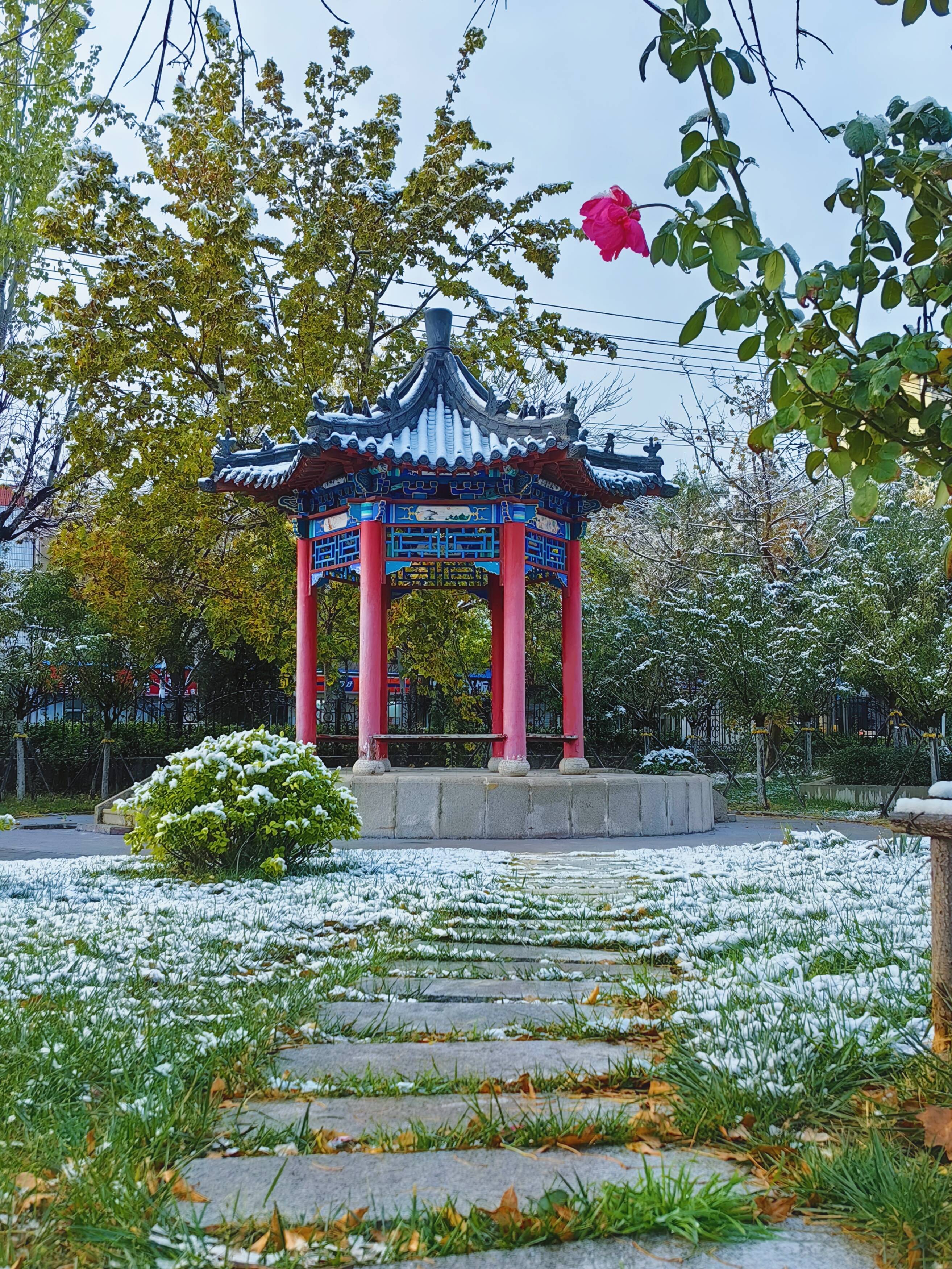 承德医学院雪景图片