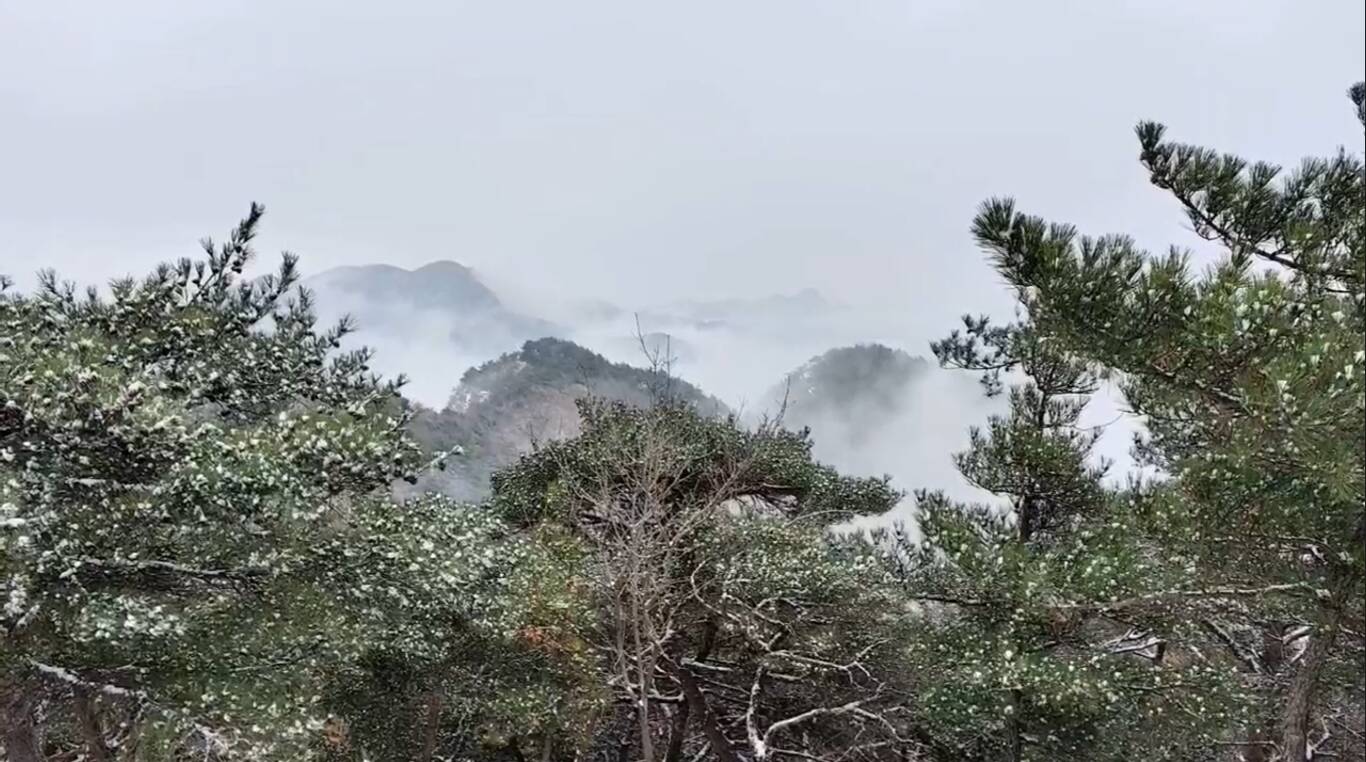 俯瞰临沂蒙山今冬首场降雪 好似一幅美丽的水墨画卷