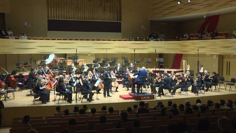 塞尔维亚“百年乐团”亮相潍坊音乐厅
