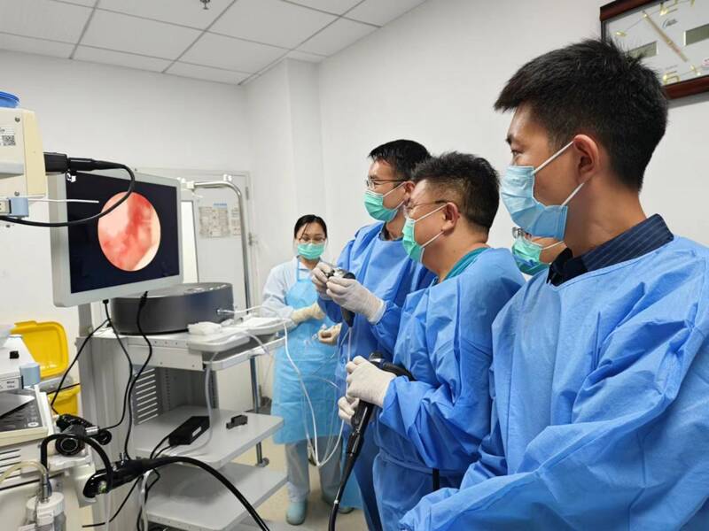 济南市人民医院消化内科顺利开展内镜下阑尾插管引流术