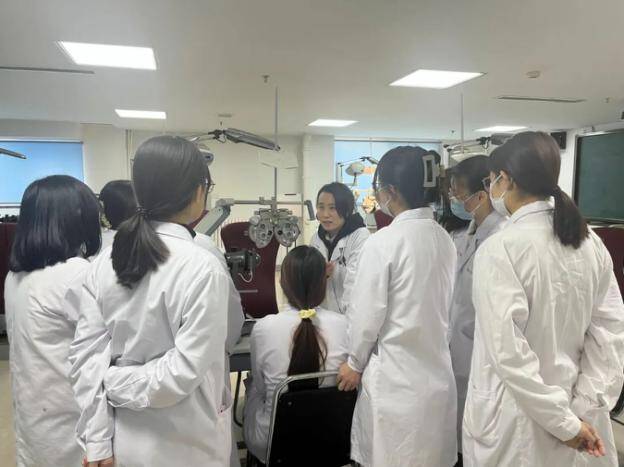 济南市第二人民医院举办教学实验室开放日活动