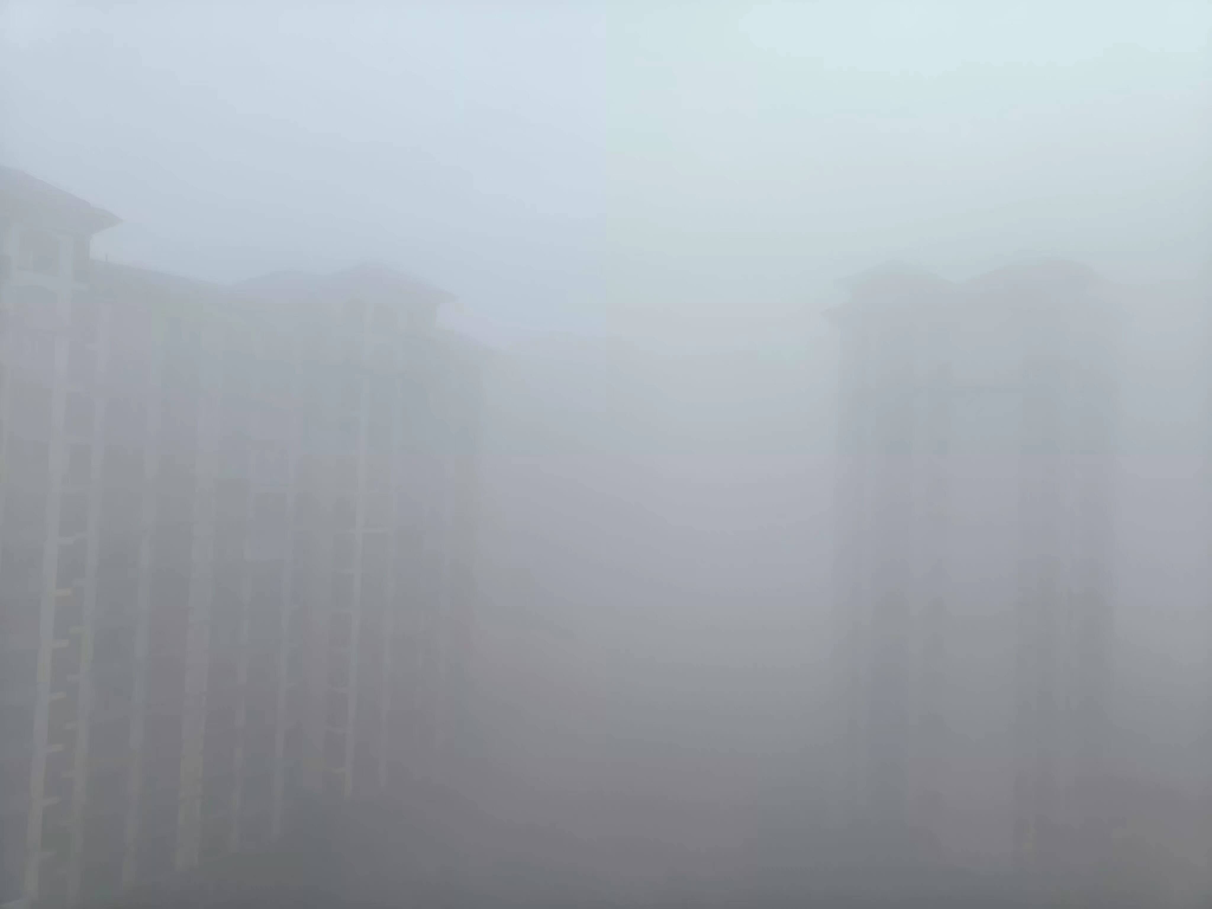 临沂发布市区大雾橙色预警 部分地区能见度小于50米