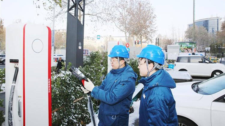 淄博市第一个华为超充充电站接火送电