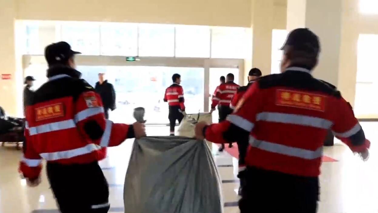 东营：紧急驰援！志愿者救援队赴甘肃参与地震救援