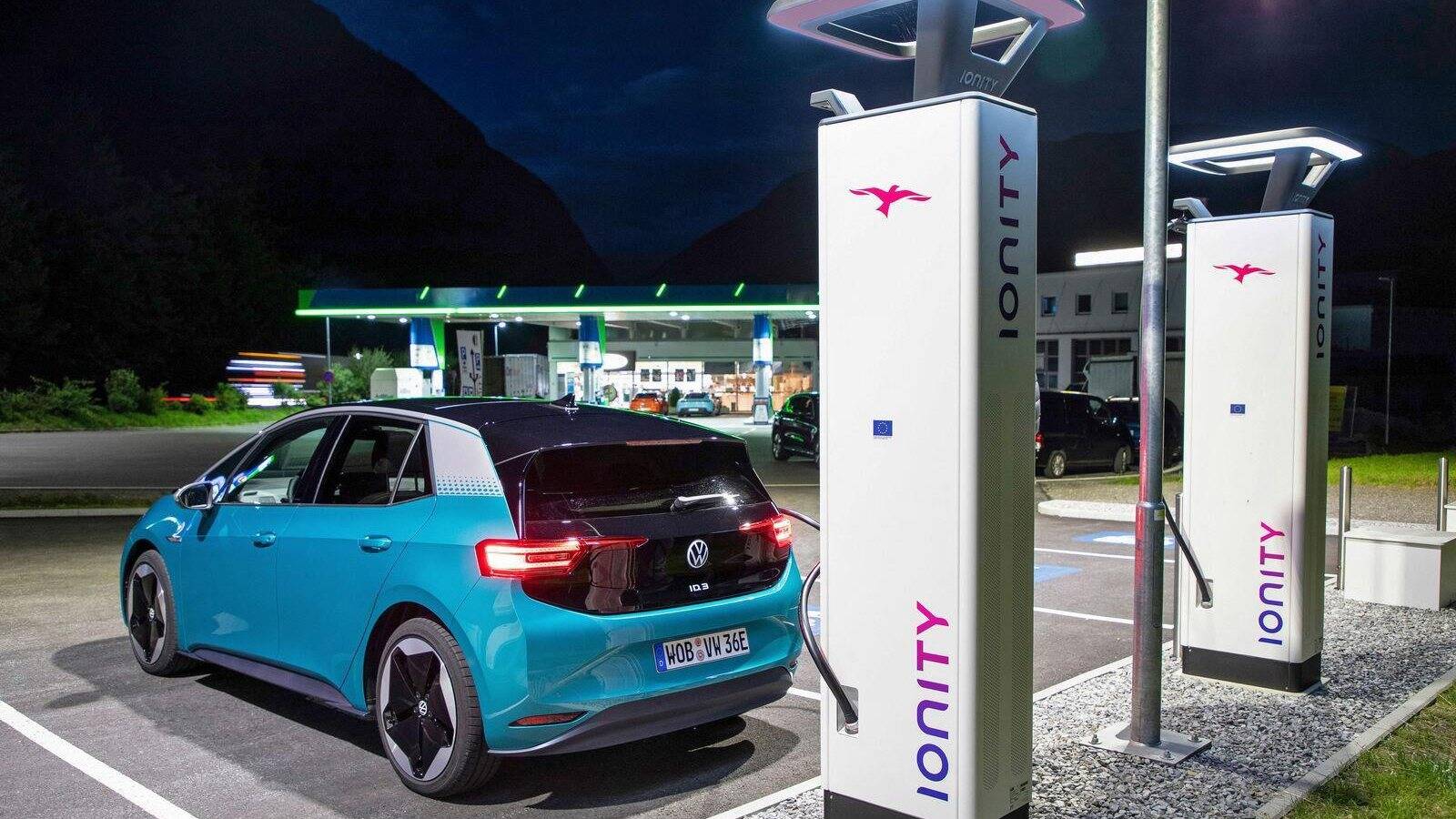 德国提前取消电动汽车补贴计划