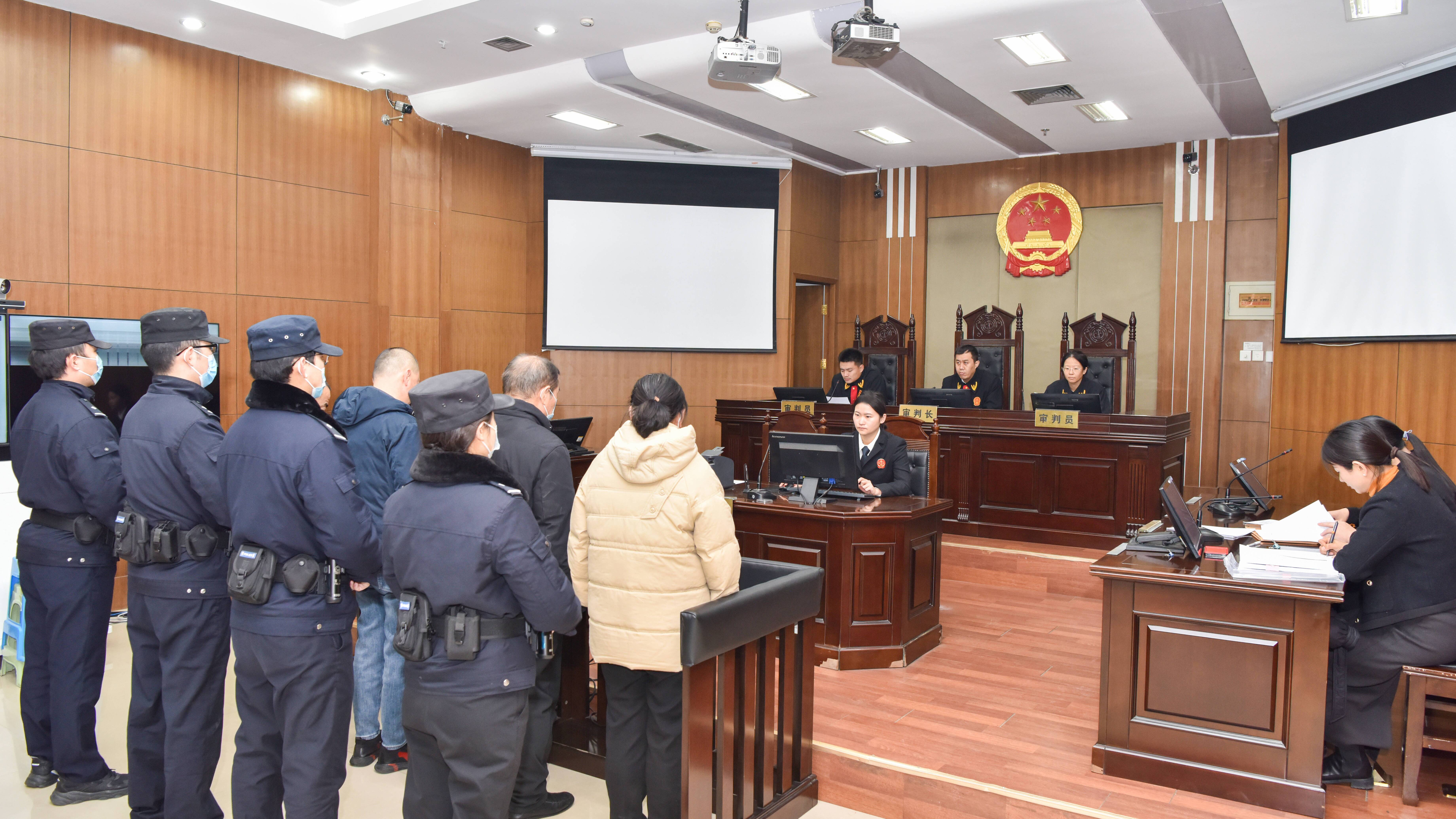 东营区人民法院集中宣判3起涉嫌拒不执行判决、裁定罪案件