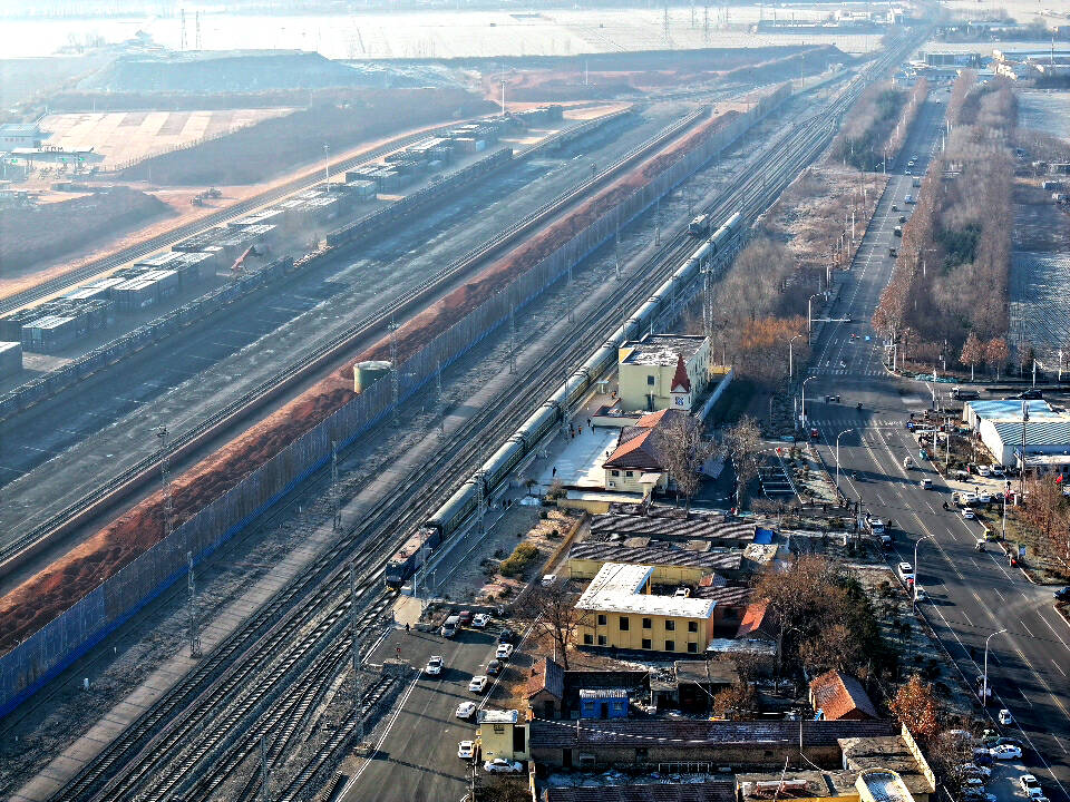 张东铁路桓台火车站开通客运业务6个班次列车停靠可直达济南东营等地