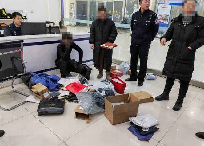 濱州鄒平：快遞小哥丟失包裹30余件 民警迅速幫其尋回