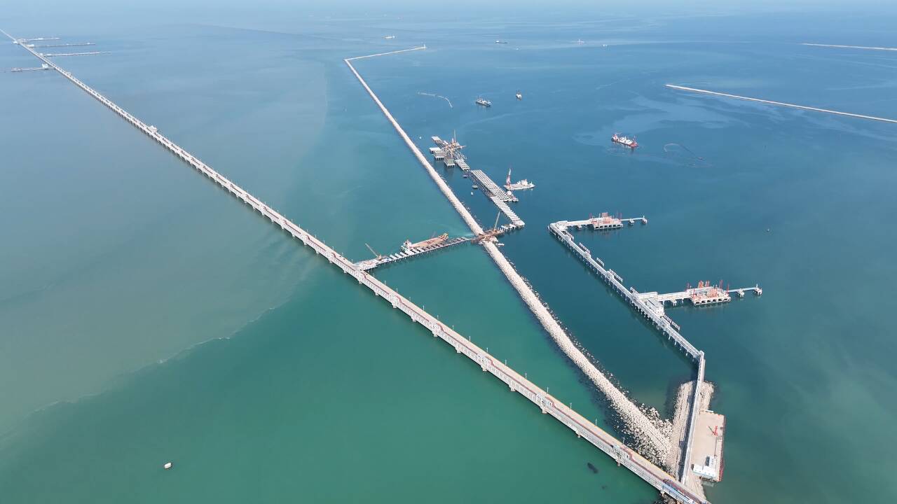 东营港经济开发区：向亿吨大港奋进 2023年码头吞吐量达7211万吨
