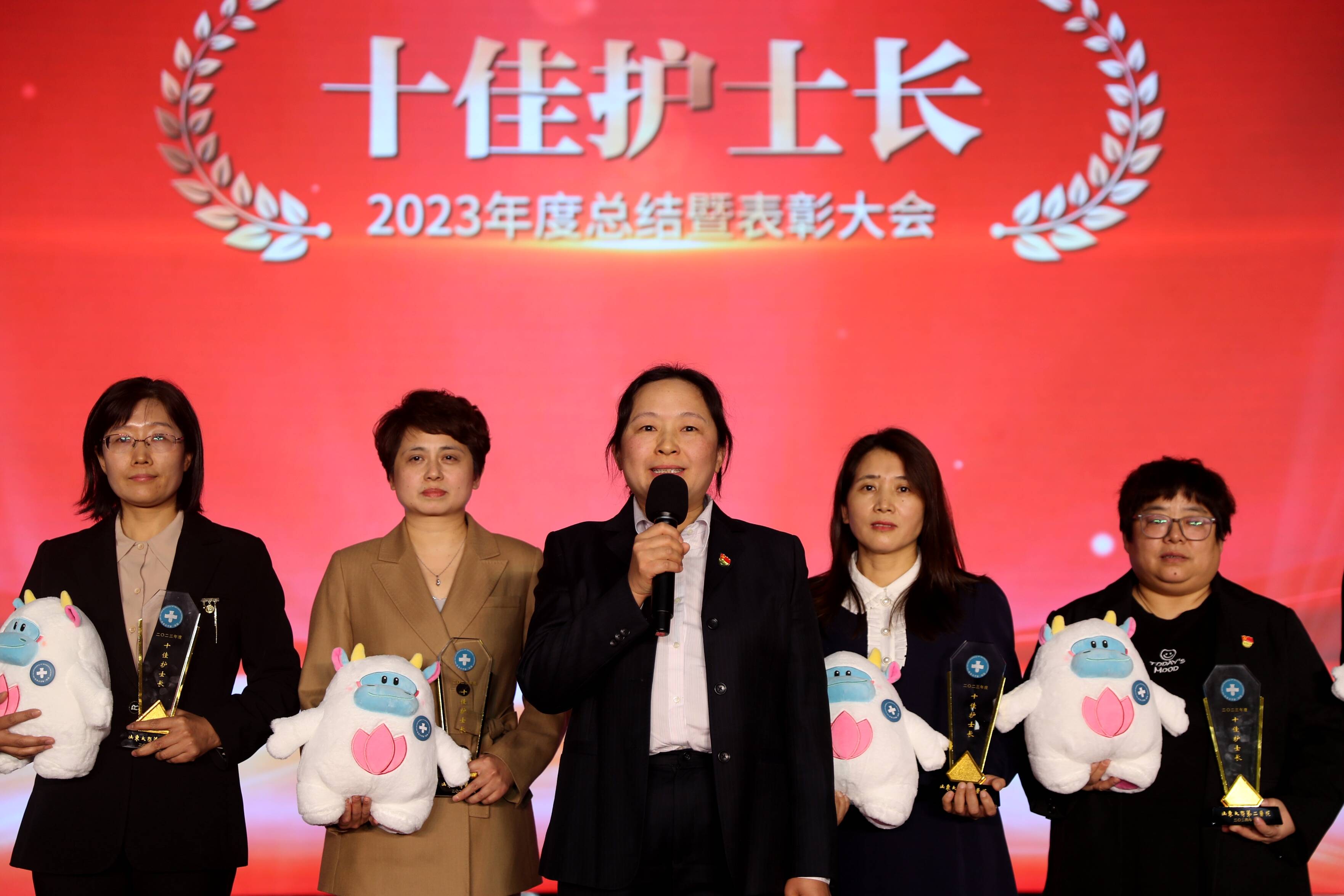 信心凝聚力量同心拼搏未来山东大学第二医院第二临床学