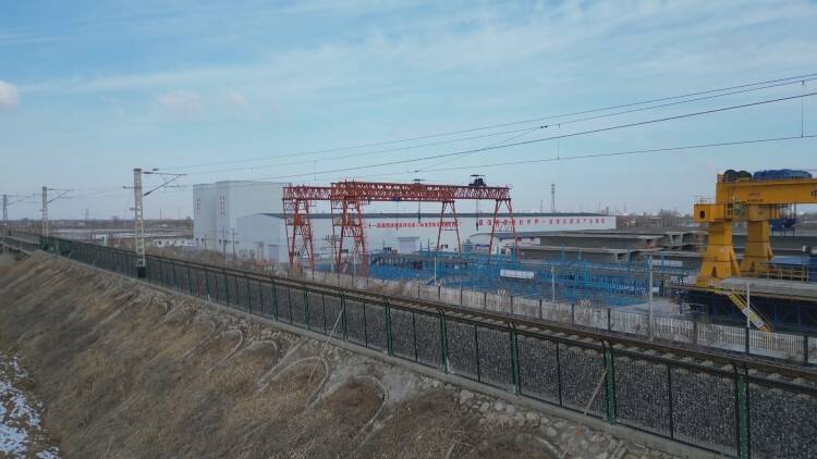 东营：“三电”线路迁改 助力高铁建设实现“开门红”