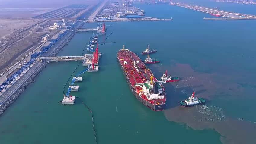 东营港经济开发区建设亿吨大港，打造蓝色引擎——风从海上起