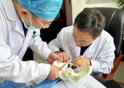 威海市立医院打造数字骨科，促进骨科临床诊疗走向精准化、个体化