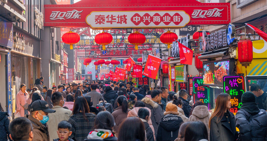潍坊奎文文旅市场繁荣有序喜迎龙年“开门红”！