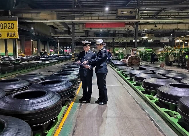 2023年潍坊橡胶轮胎出口首次突破100亿元