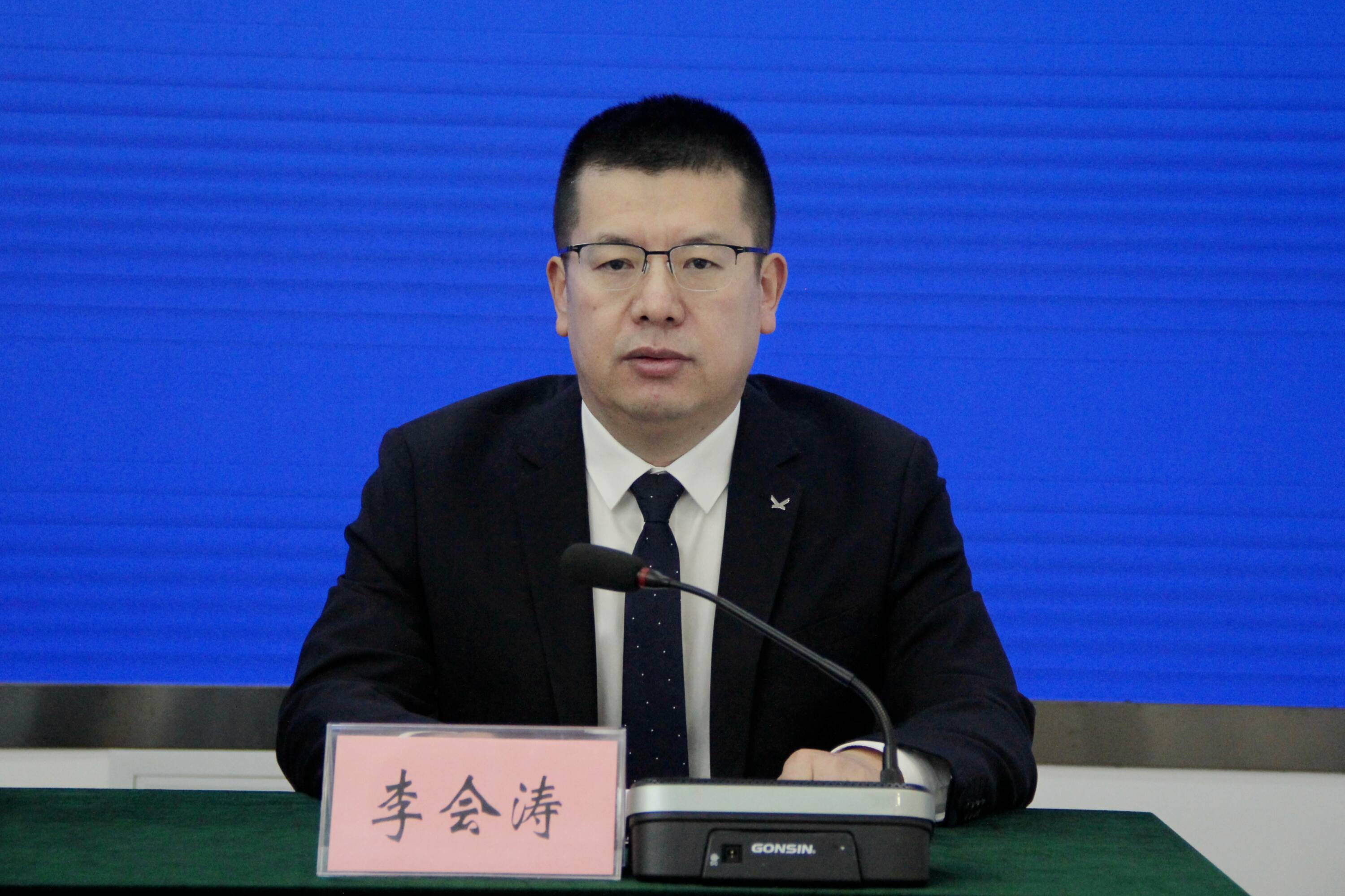 李会涛介绍,围绕"一利五率"科学确定市属国企发展目标,利润要增,底线