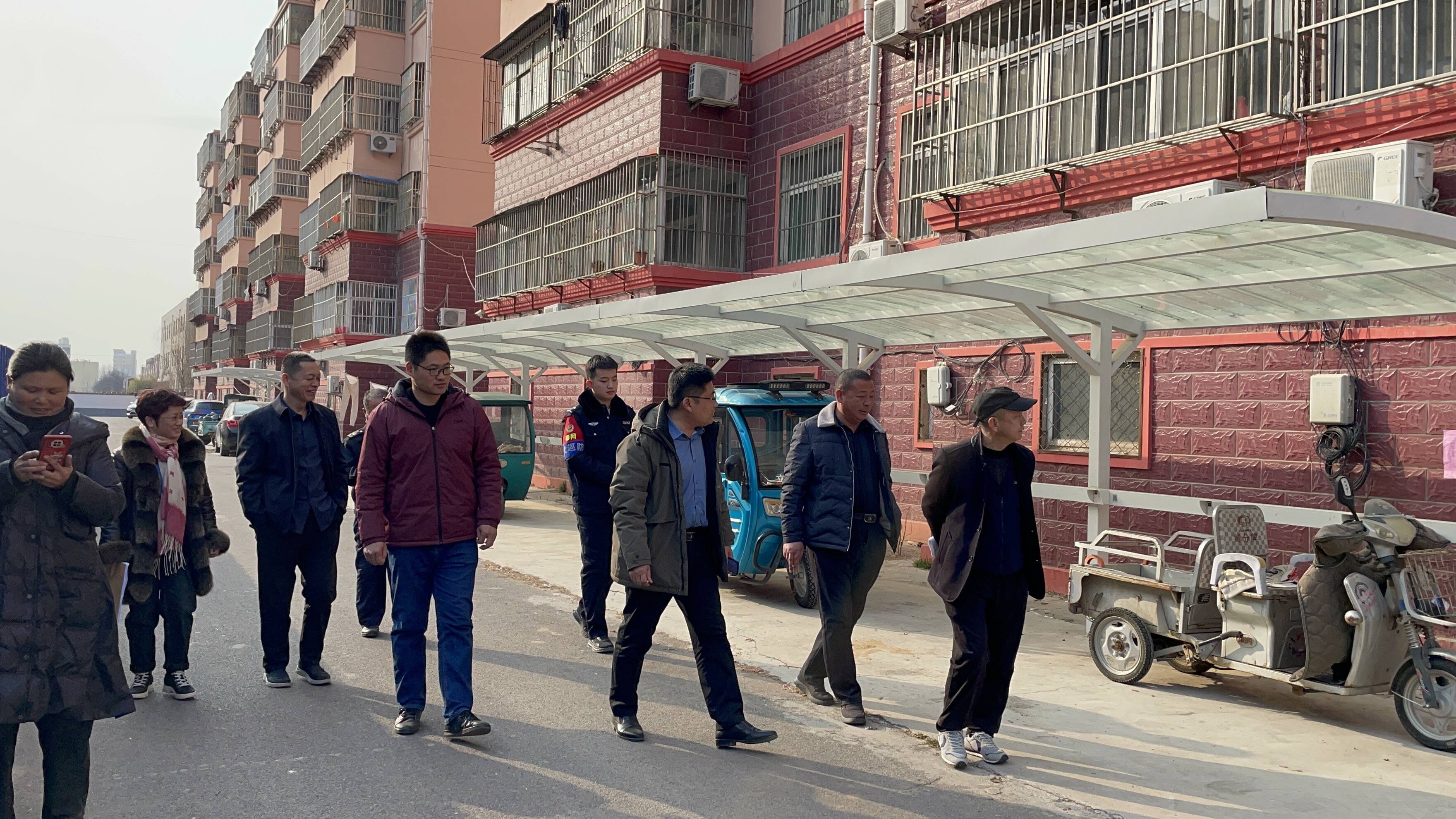 宁阳县堽城镇开展住宅小区楼道杂物堆放及电动车自行车停放充电等专项