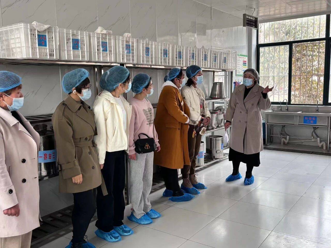 泰安市宁阳县鹤山镇中心小学举办食堂开放日活动