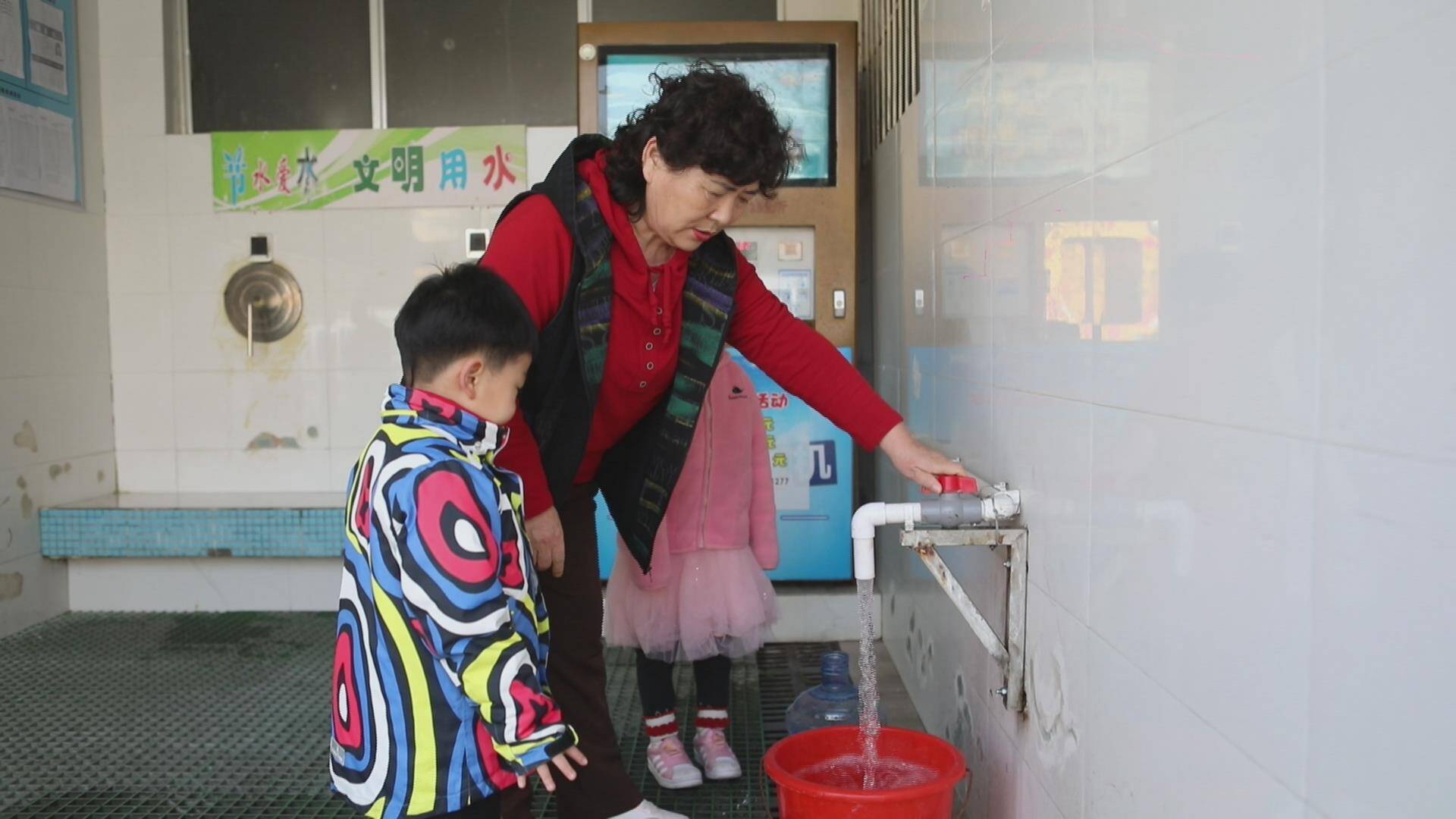 潍坊市奎文区：这个社区节水有妙招 20年节水192万立方