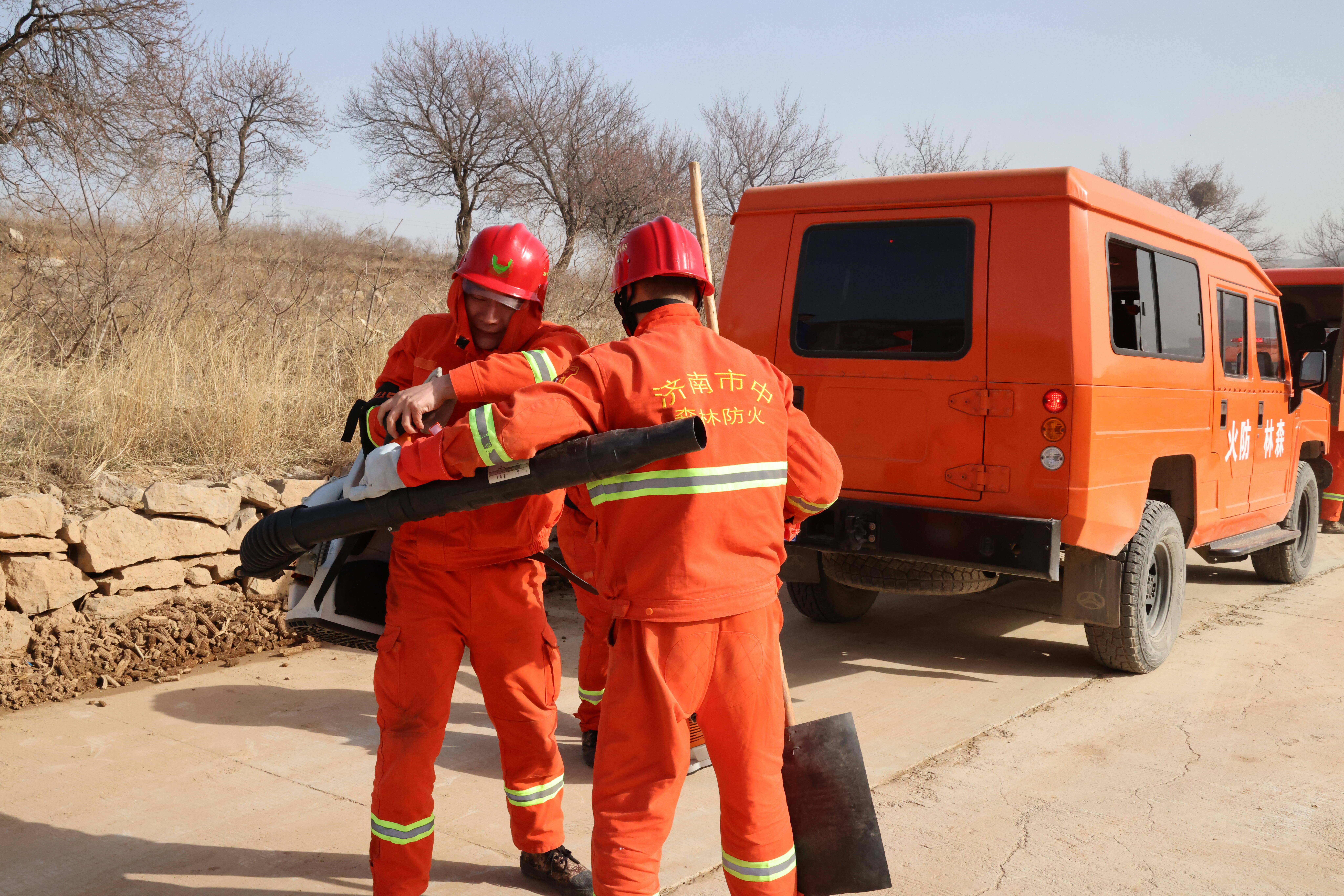 8个科目150余人参加济南市森防指办公室组织开展森林防灭火演练