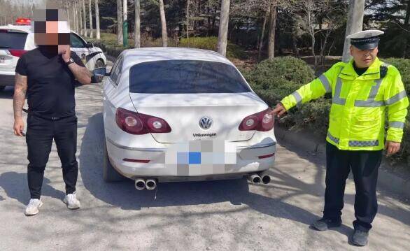 为搏眼球、图好玩非法改装机动车 潍坊公安交警查处多起“炸街”违法行为