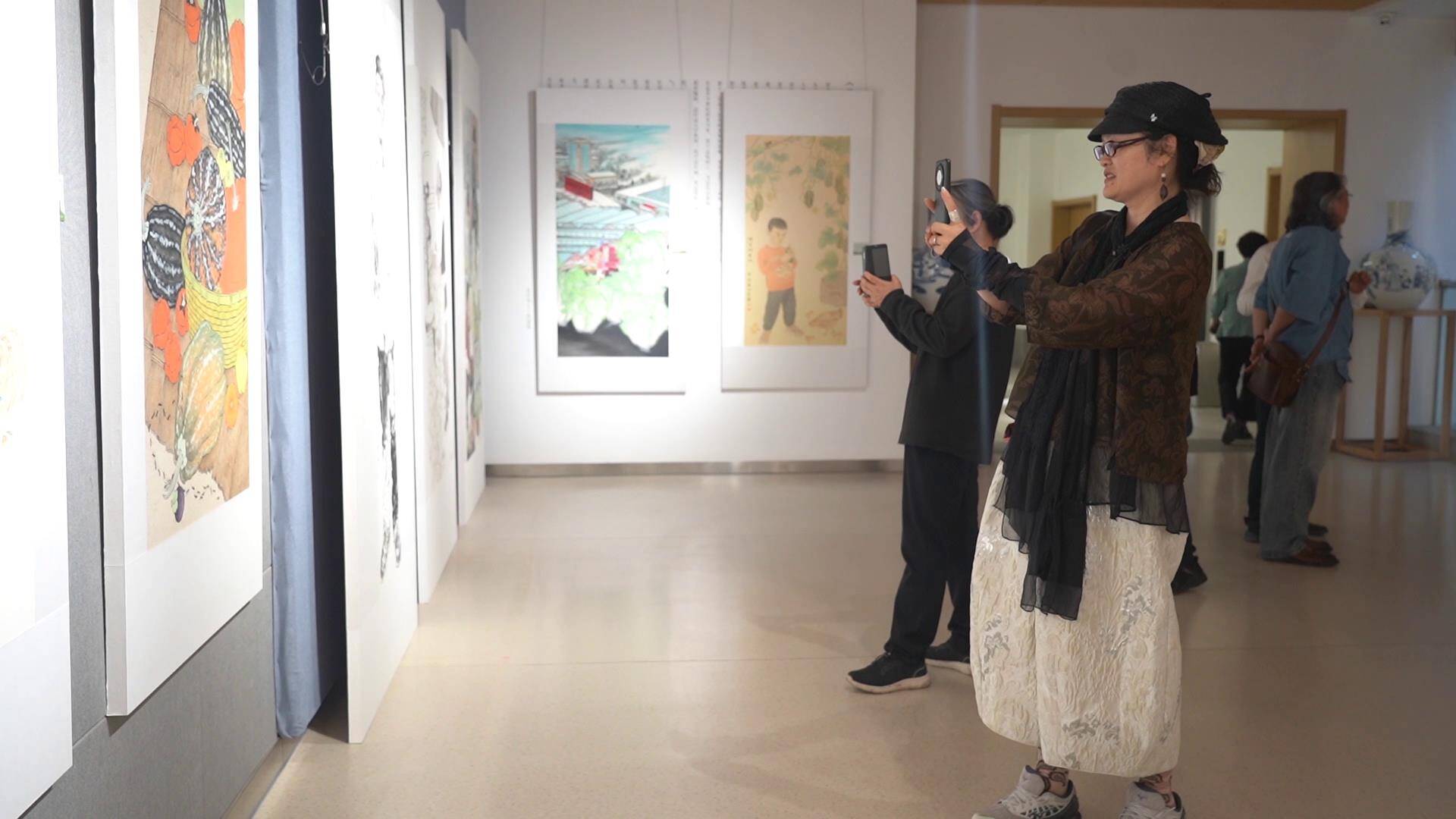 首届蔬菜文化主题美术作品展在莘县举办