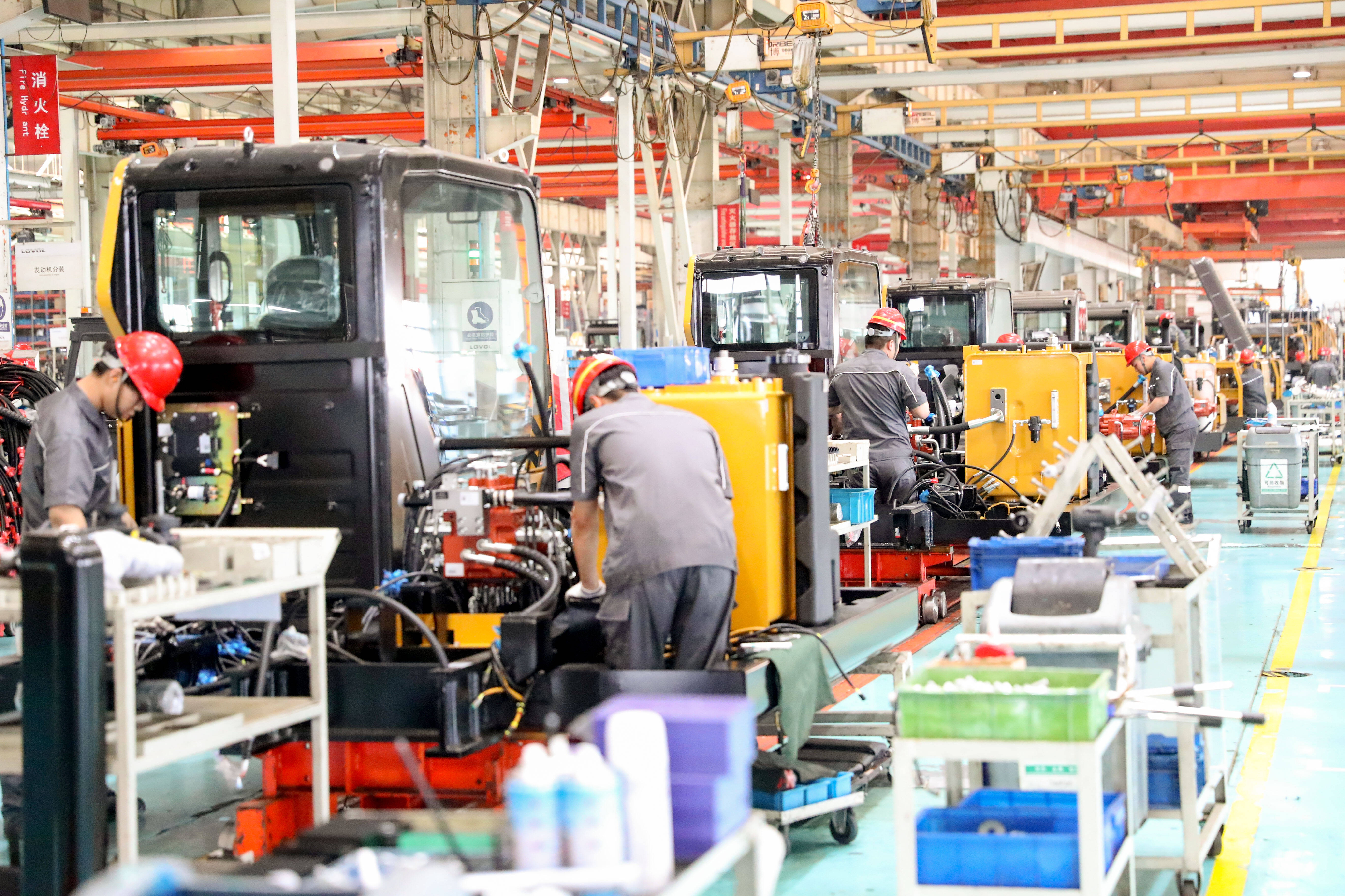  Qingdao Auto Enterprises' Busy Products Sell Well in Overseas Countries