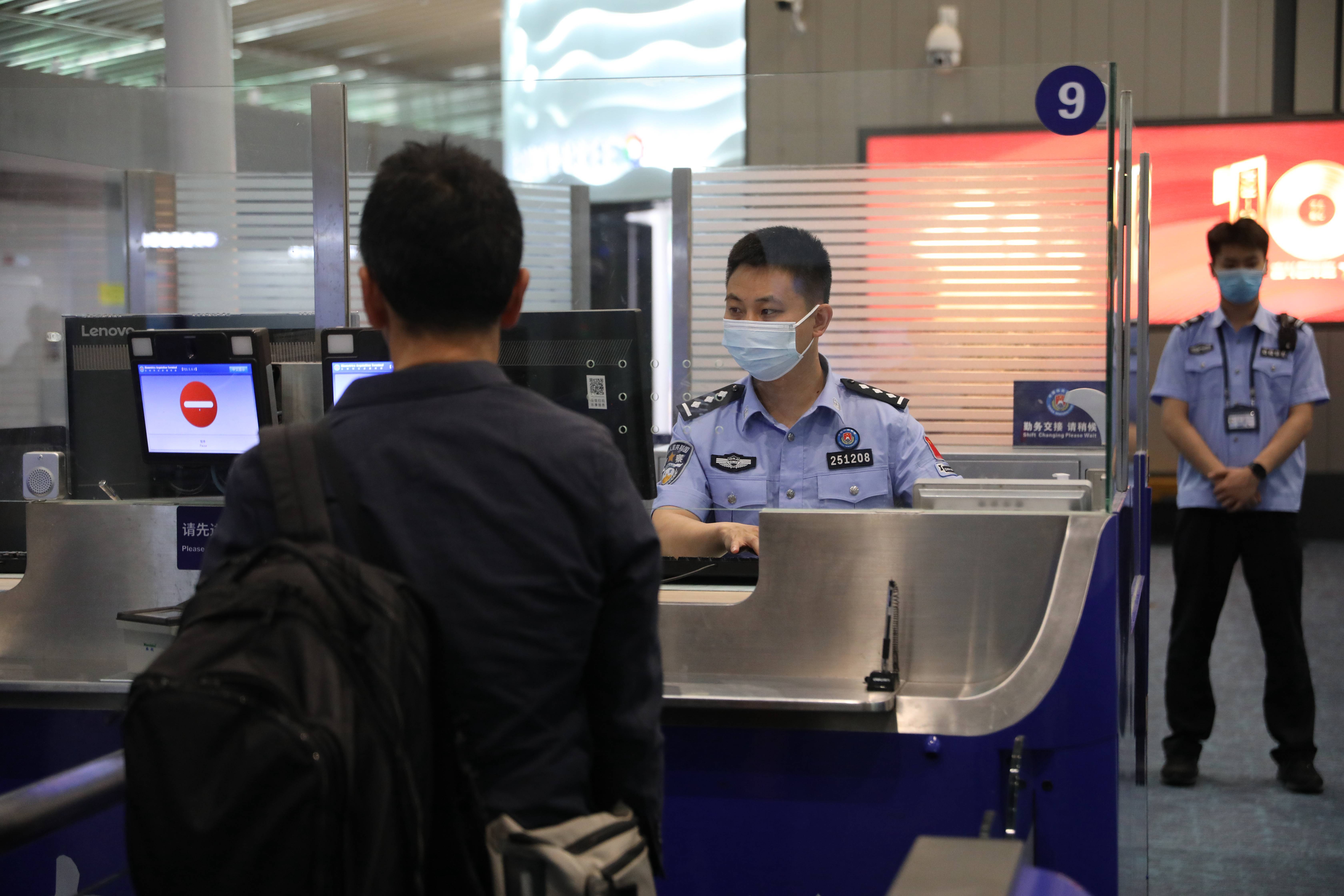 青岛机场口岸出入境旅客破100万人次 口岸客流量居全省首位