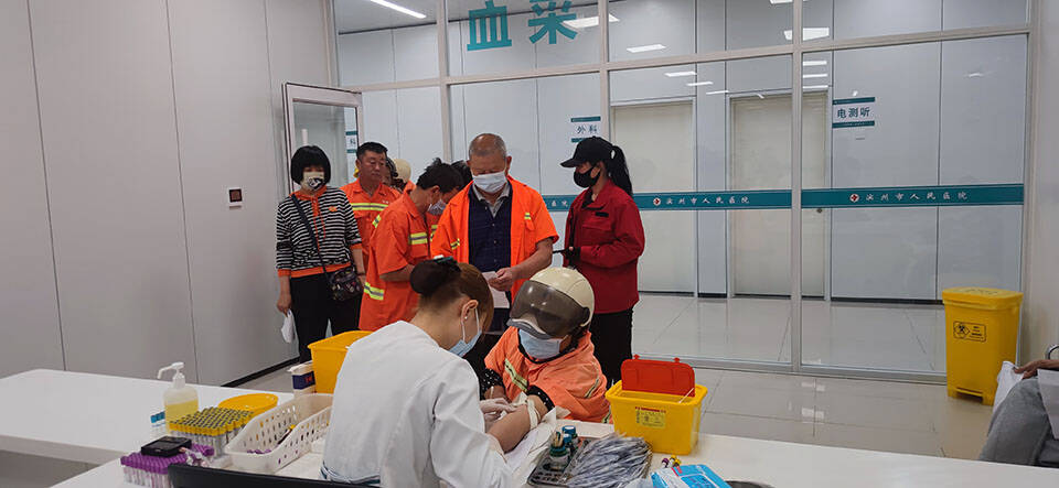 致敬城市守護者！濱州城管為環衛工人開展免費體檢活動