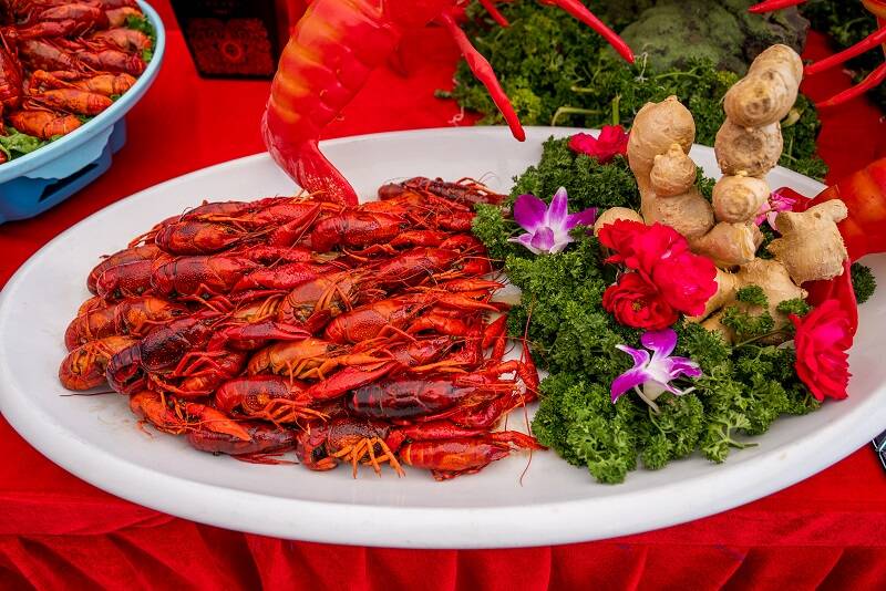 共享龙虾盛宴 第八届鱼台龙虾节开幕