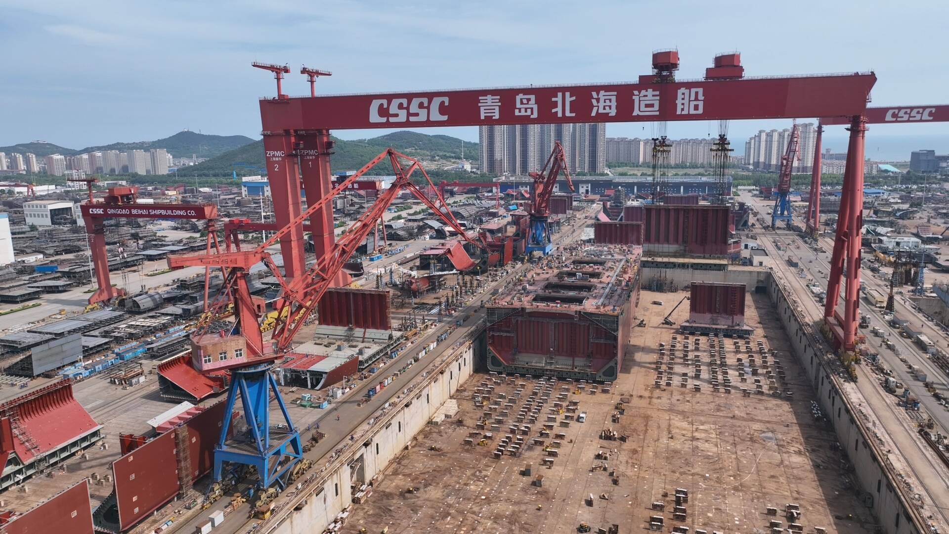 闪电号>本地>青岛新闻>近日,在青岛西海岸新区的中国船舶青岛北海造船