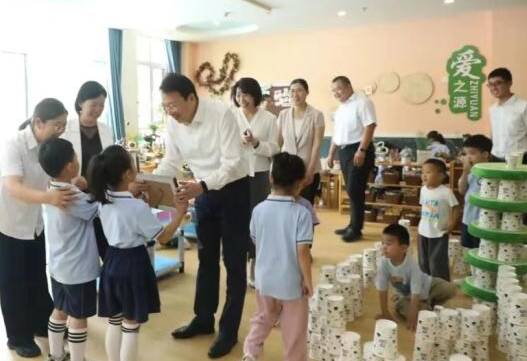 濱州市領導開展“六一”兒童節走訪慰問
