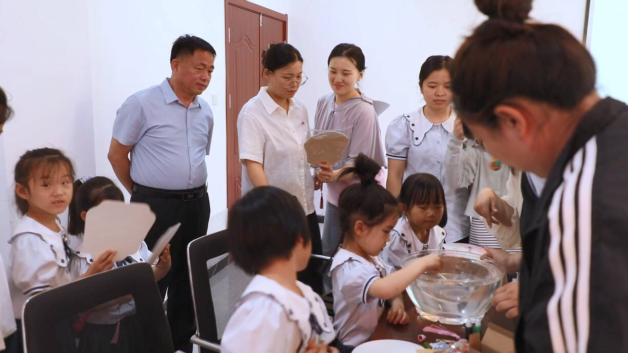 郓城：童趣过端午 祝福送考生