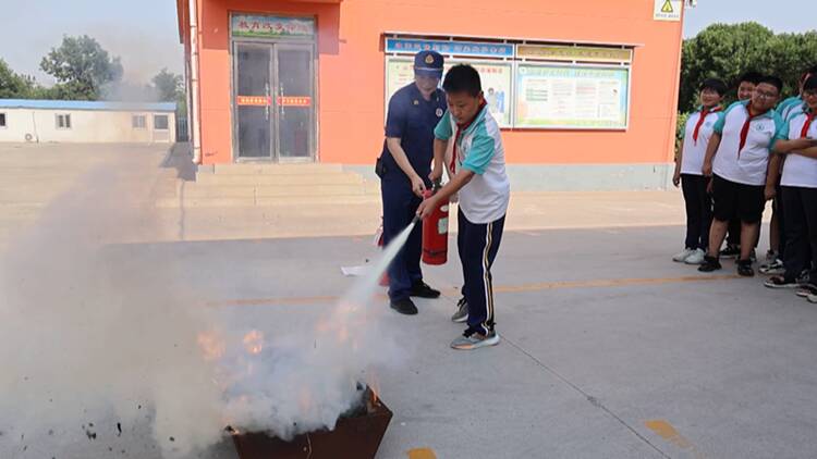 滨州沾化：消防安全知识进校园 畅通成长“