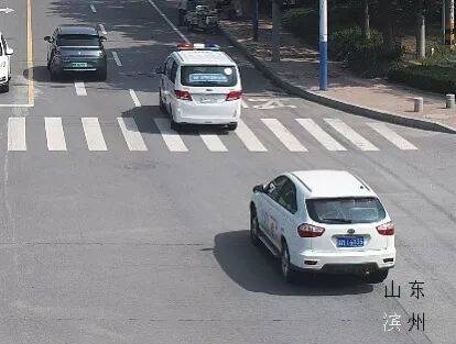 濱州一老人手受傷 北鎮派出所巡邏小組快速送醫