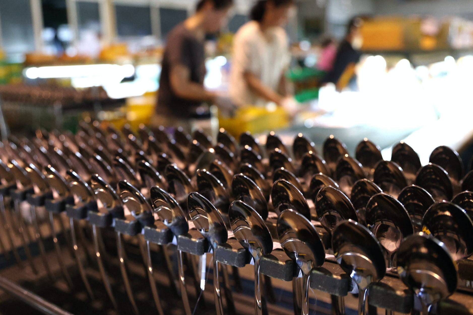 小餐具 大生意 滨州小镇生产餐具畅销30多个国家