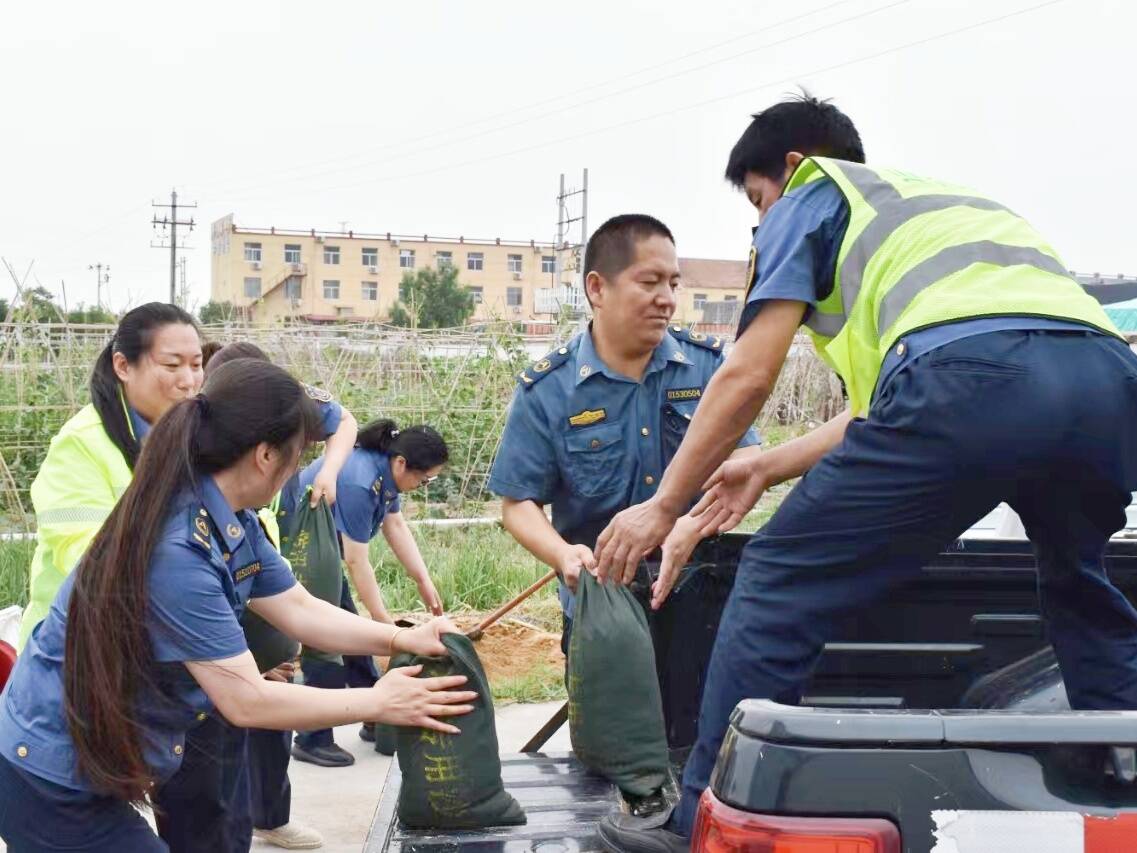 聞“汛”而動(dòng) 筑牢防汛堡壘 確保高速公路安全暢通