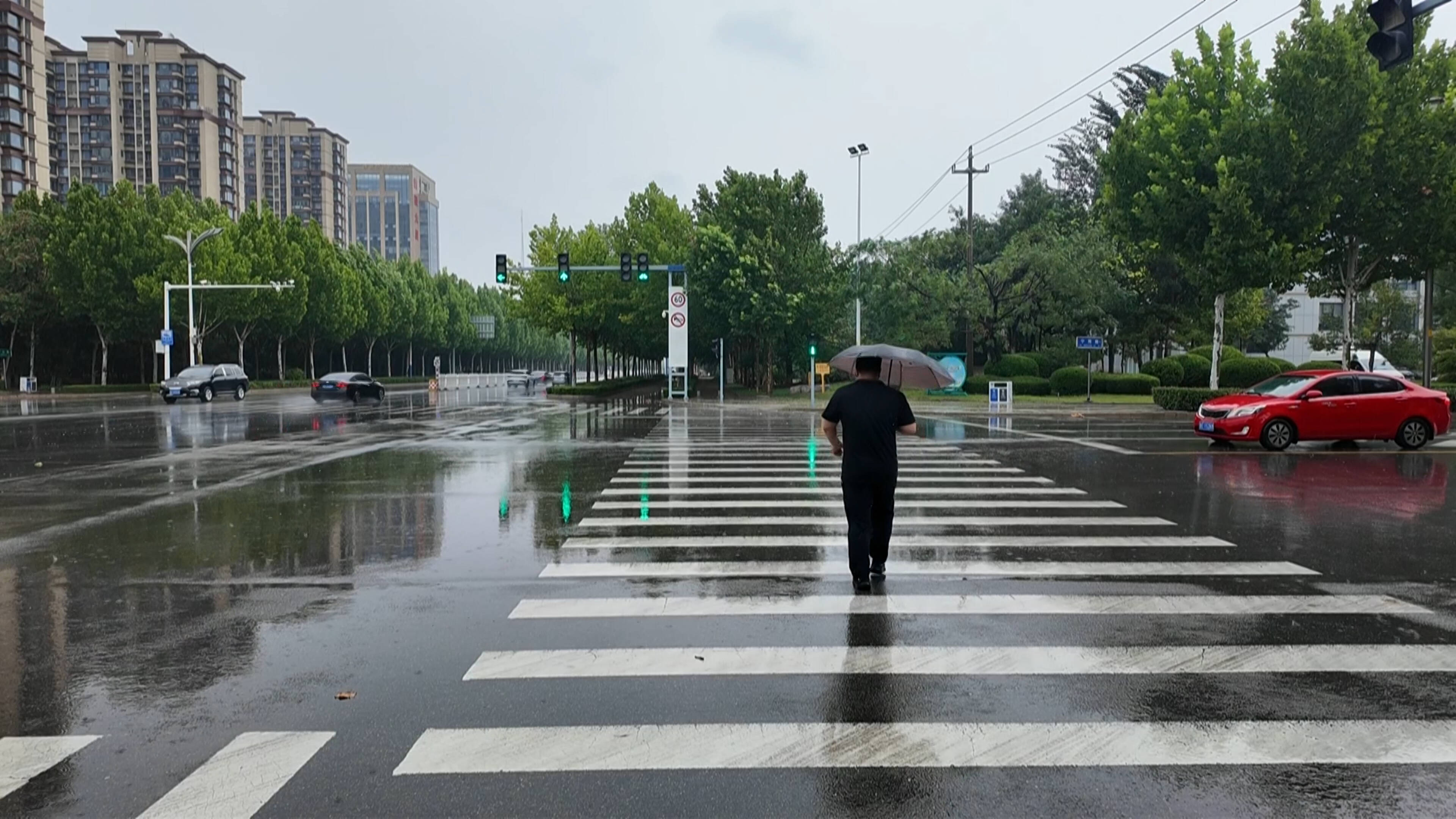 山東繼續發布陸地大風藍色預警 解除暴雨橙色和強對流黃色預警