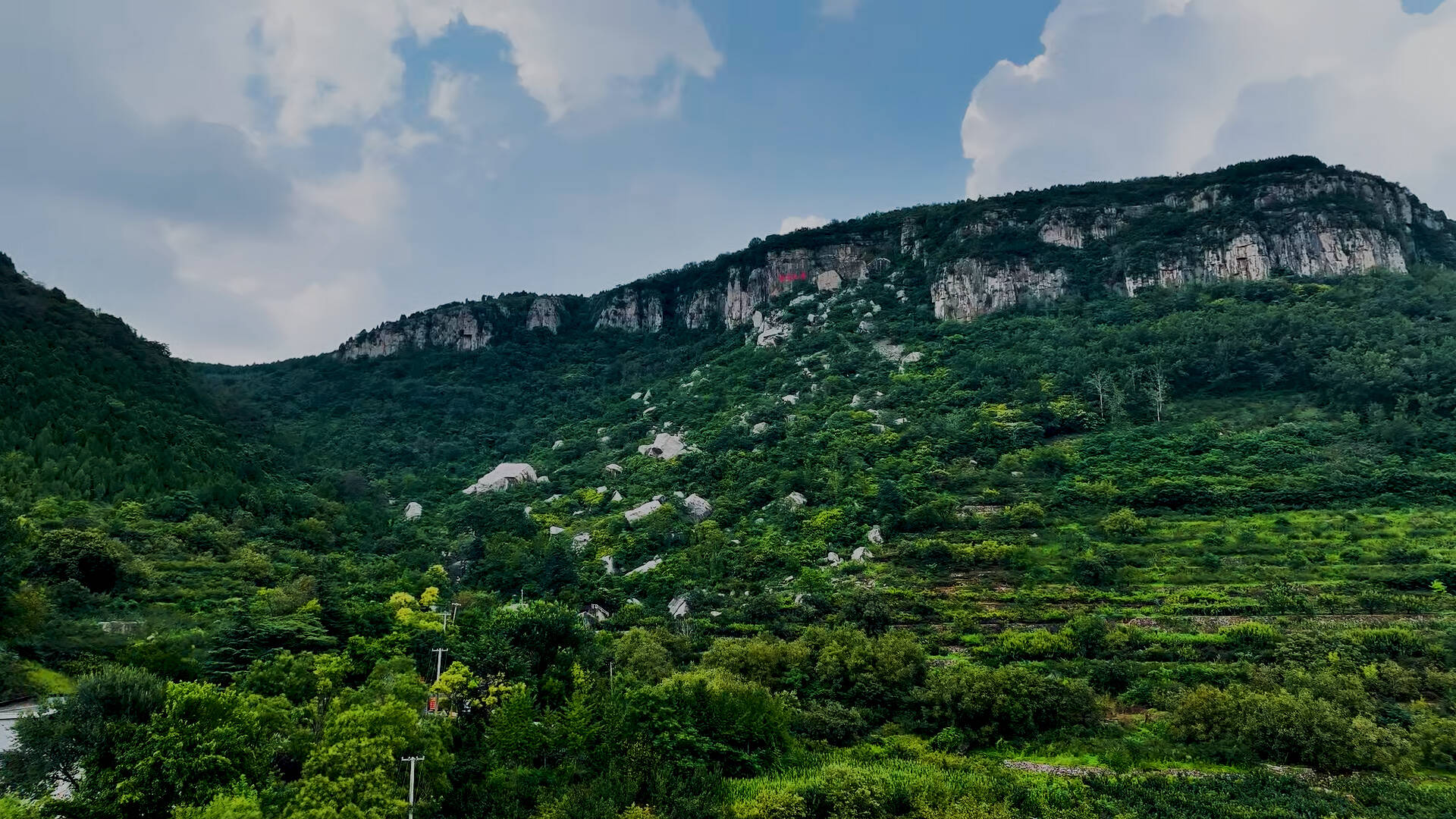 山峦如黛 俯瞰枣庄熊耳山风景如画