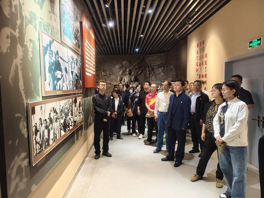 德州市广播电视台5个支部50余名党员赴沂蒙老区开展主题党日活动