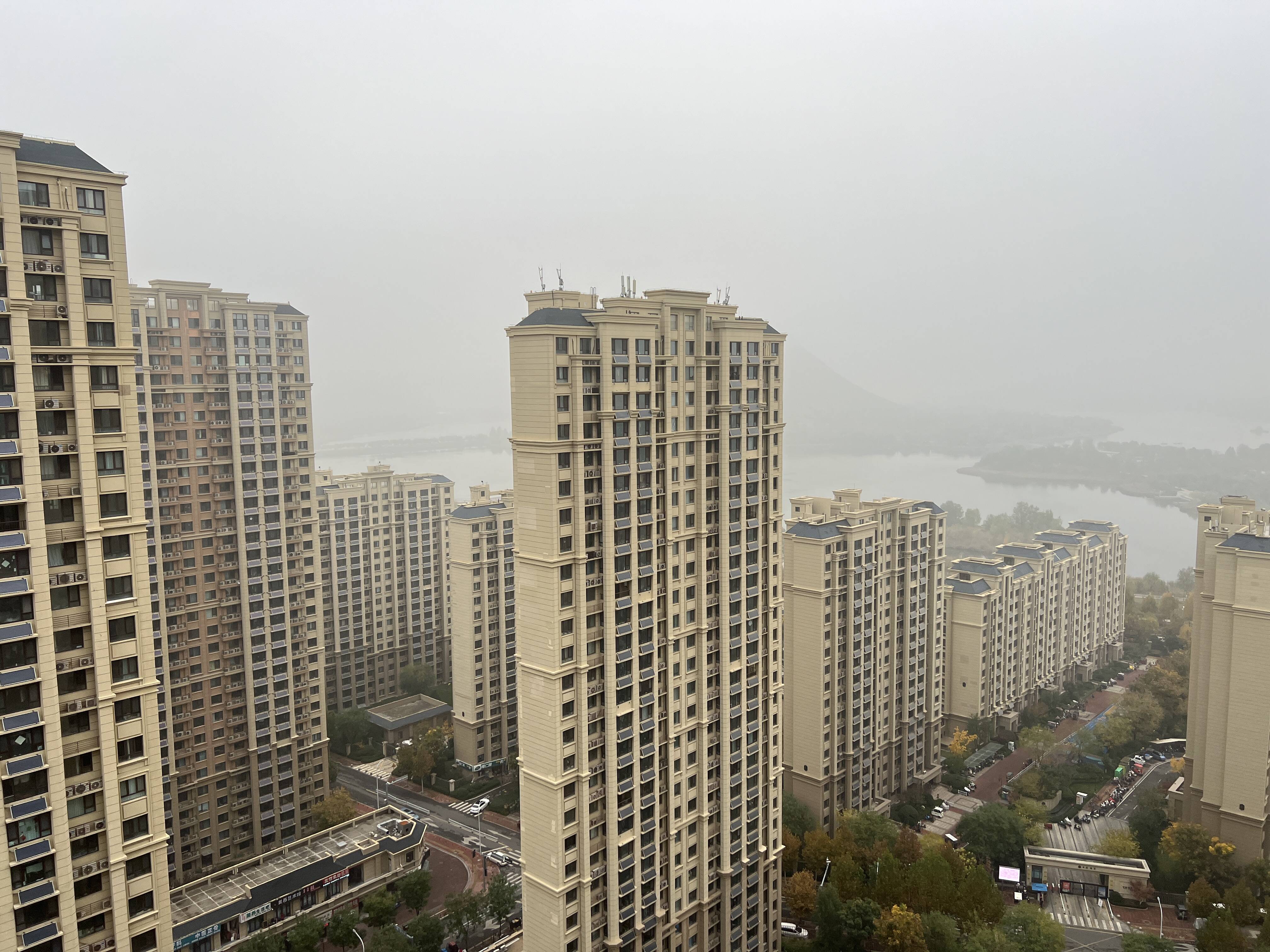 局地能見度不足200米！山東發布陸地大霧黃色預警 12市今夜明晨將有濃霧