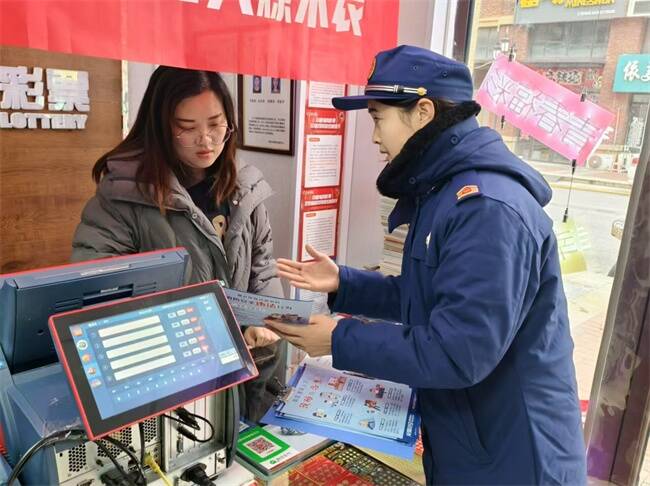 烟台高新区：持续开展打通“生命通道”消防宣传工作