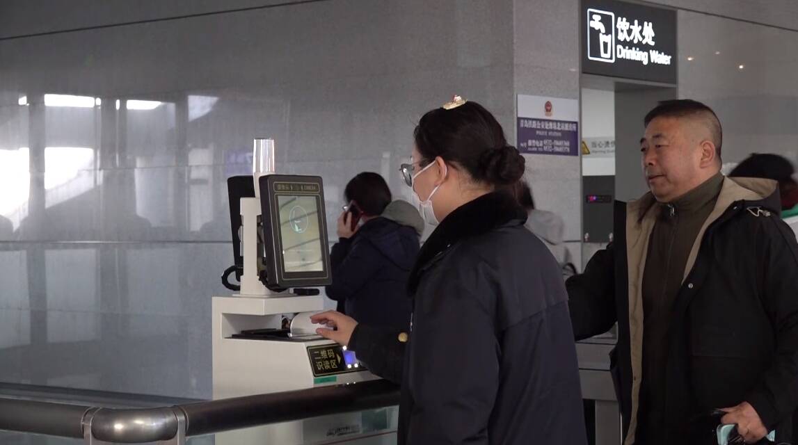 春运期间潍坊北站推出系列便民服务举措 服务好旅客“最后一公里”