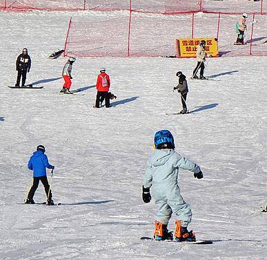 2025年冰雪消费补贴政策已陆续上线，快来领优惠券和返现补贴啦